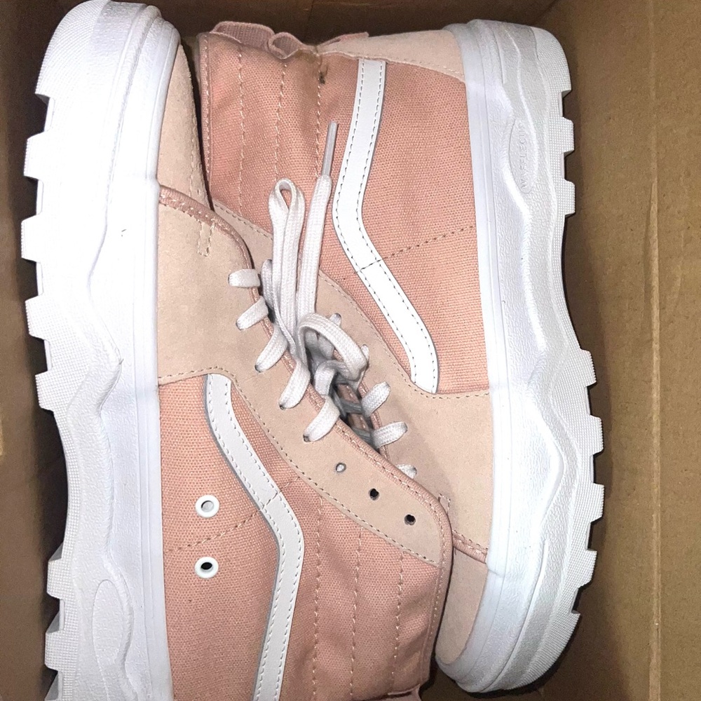 Vans Unisex Dusty Rose Pink and White High-Top Sneakers.